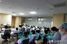 罕见！宁德一对双胞胎姐妹共挤一个“单间”，剖宫产顺利诞下图片