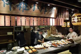 陕西男人开凉皮店，推出“凉皮不要钱”，年赚80万，厉害了图片