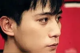 如何评价刘烨这个演员？近几年业务能力明显退步的社长你该努力了图片