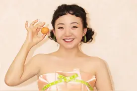 她那么普通，却令人着迷图片