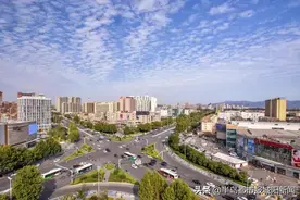 楼市微观 | 青岛楼市“年中成绩单”出炉，城阳步入主城区面临哪些挑战？图片