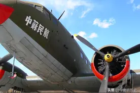 苏联帮我军空运部队进疆，战士登机前只喝稀粥，落地吃光三天储粮图片