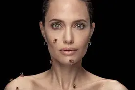 安吉丽娜朱莉三天不洗澡！被蜜蜂叮满全身很瘆人，动图竟然更美艳图片