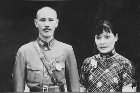 宋美龄的麻花手镯评估公司定价超出3100万美元，传闻却是抢来的图片