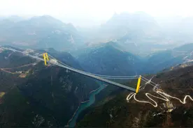 总投资6.18亿元，中国用火箭造桥？四渡河大桥真有这么神奇？图片