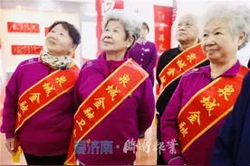 这位79岁的泉城志愿者奶奶火了图片