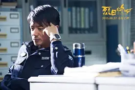 ​明星演戏有多拼命？邓超上演同志激情戏，他把扣子磨薄嵌眼窝里图片
