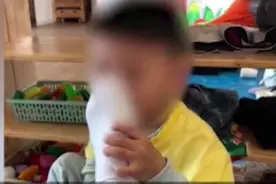 曝光！男幼师让男孩闻脚，还发有性暗示的朋友圈图片