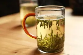 隔夜茶不仅有毒还致癌？这种说法从何而来？隔夜茶到底能不能喝？图片
