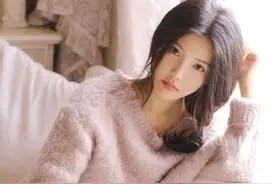 向往时尚｜毛衣美女居家可爱迷人慵懒写真图片图片