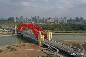 成都单跨跨径最大桥梁！天府新区天保湾大桥通车图片