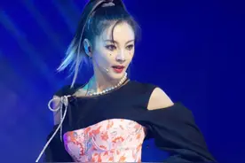 浪姐的第四场公演，张雨绮队虽然得了最后一名，却让我最意外图片
