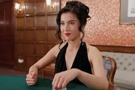 李婉华罕晒母女合影，18岁女儿靓丽出众，高中读戏剧疑似想当艺人图片