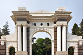 高考过后，女友617分坚决复读，男友放弃保送清华：我再陪你一年图片