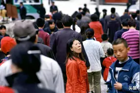 人口压力越发严重？专家建议：生孩子跟买房资格挂钩图片