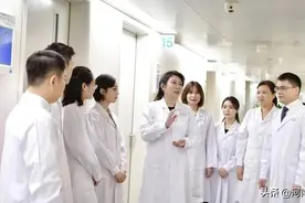“三八”国际妇女节来临之际，郑大一附院医学美容中心为“波兰氏综合征”患者送上一份特殊礼物图片