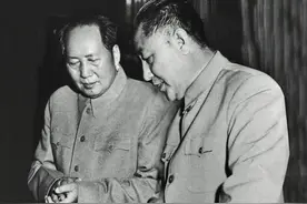 1941年延安经济不好，南汉宸筹来20万石公粮，毛主席：要为你立碑图片