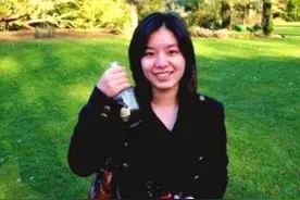 她是“冷面女神”，放弃保送清华，却因像赵薇走红，成为国家脸面图片