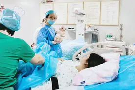 为什么临产“翻胎”是常见现象？抛开迷信，看看科学证明图片