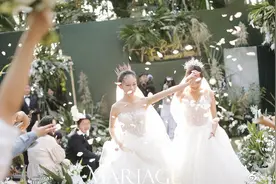 杨丽萍徒弟水月结婚：真爱不分性别，同性也可以很幸福图片