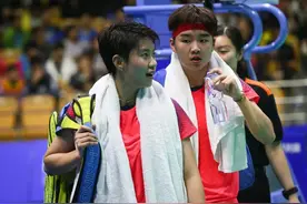 全运会羽毛球首金出炉！湖北队女团决赛3-0完胜，何冰娇没有上场图片