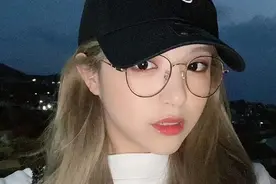 小说：她这一喊还得了图片