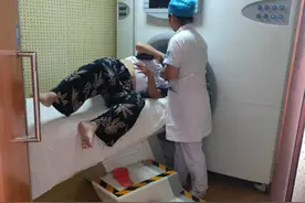 深情不及久伴，厚爱无需多言图片