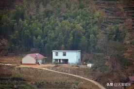 村民留守深山，常年饮用山泉水，看靠啥增收图片