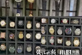 男子把行李箱丢了，吓得脸色煞白，赶紧报警：这箱子里的东西值300万……图片