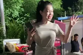 《乡村爱情15》3美商演，关婷娜腿瘦，毕畅舞美，小李副总清纯图片