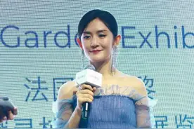 谢娜这身“肉枣裙”真是绝了，不仅看着很清新，还很遮赘肉图片