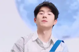 刘昊然吴磊被嘲失去少年感，白敬亭却被赞，国民墙头走到分岔口？图片