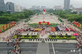 今天，升国旗！图片