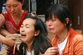 趁3岁女儿熟睡，下楼取快递仅5分钟，到家后再也听不到宝宝叫妈图片