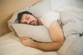 高效率学习：拒绝熬夜，如何快速睡着？图片