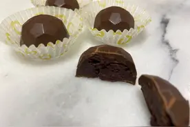 教你自制夹心巧克力，送给身边的人，超有面子的哦！图片