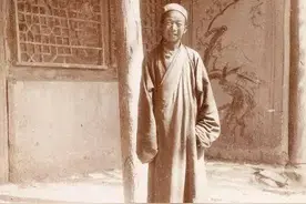 斯坦因怎样骗取了王道士的信任，盗走敦煌石窟的1万多卷经书，500多幅绘画？图片