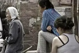 云南一场畸恋：75岁老汉迷上32岁农妇，多次骚扰后被农妇情夫锤杀图片