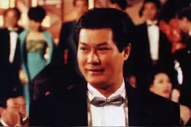 郑少秋出轨官晶华，邓光荣为沈殿霞讨公道，被“竹联帮”堵在门口图片