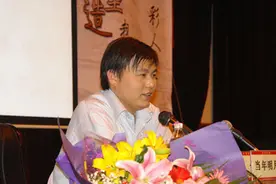 22岁小伙因一书封神，3年赚4100万，同事：真没想到他有这般能耐图片