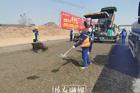 赞！洛阳交通运输系统全力当好复工“先行官”图片