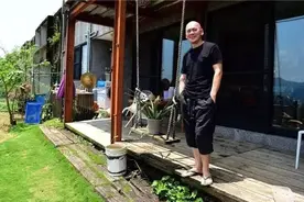 人到中年，学会俗气的活着图片