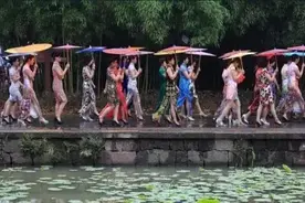 原来这才是穿旗袍的正确姿势！图片