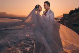刘畊宏庆祝结婚15周年，发文表白妻子，却曝两人快超100天没见图片