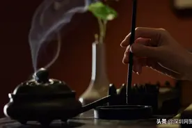 低价买进50倍高价售出？揭秘字画诈骗案：专盯老人，“车轮战”洗脑图片
