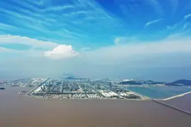 鱼山岛220千伏变电站顺利投运 世界级石化基地再添电力“心脏”图片