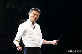马老师跌落神坛真相：左手捏住金融，右手伸向民生，野心露馅了图片