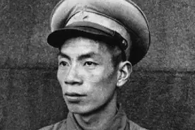 《长津湖》中的杨根思，为什么能成为志愿军第一位特级战斗英雄图片