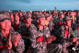 情感超燃！这不是一场简单的赞老兵演出图片