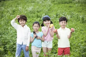 李玫瑾教授：养出一个优秀的孩子，4个教育黄金期，父母不可错过图片